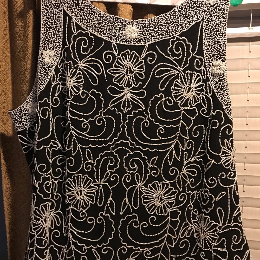 Back and white pearl sequined top